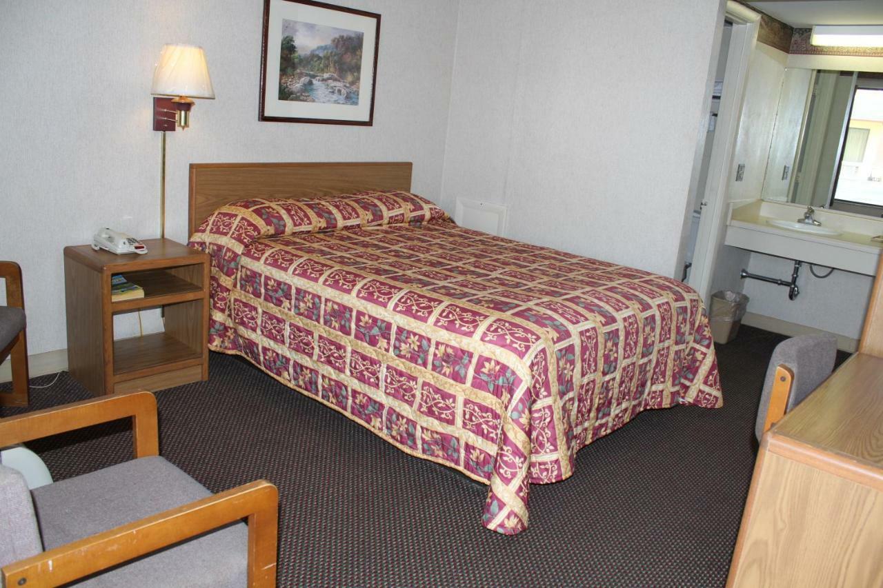 Budget Host Inn Bristol Εξωτερικό φωτογραφία
