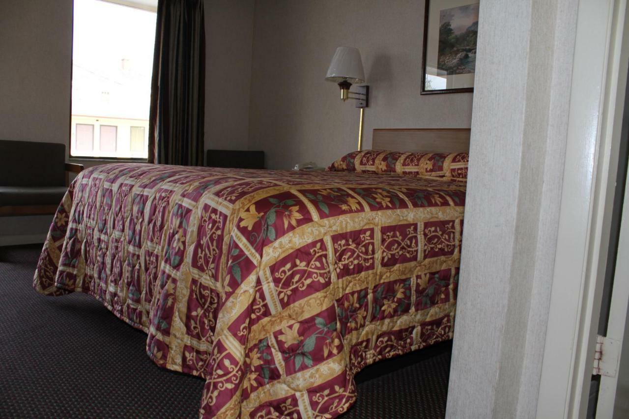 Budget Host Inn Bristol Εξωτερικό φωτογραφία